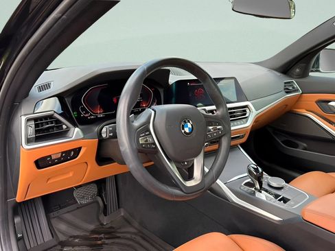 Used 2020 BMW 330i Sedan w/ Executive Package RWD image 9