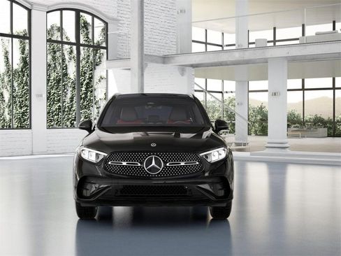 New 2026 Mercedes-Benz GLC 300 4MATIC image 7