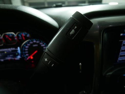 Used 2018 Chevrolet Silverado 1500 LT w/ All Star Edition image 22