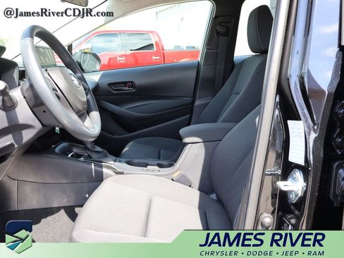 Used 2026 Toyota Corolla LE FWD image 22