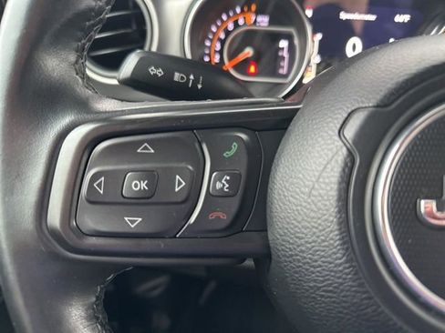 Used 2021 Jeep Gladiator Sport image 13