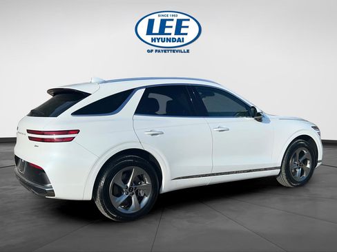 Used 2026 Genesis GV70 2.5T image 7