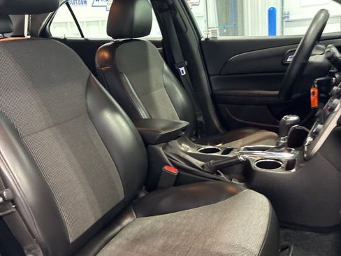 Used 2015 Chevrolet Malibu LT w/ Power Convenience Package FWD image 36