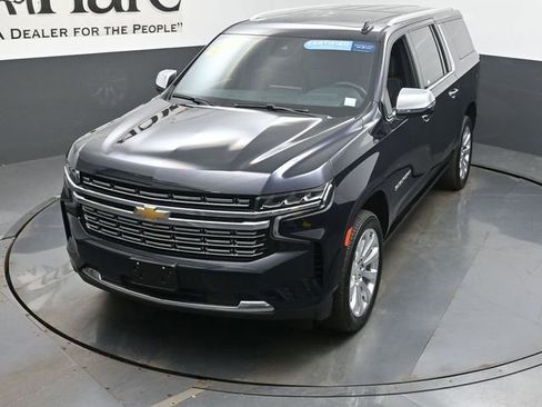 Certified 2023 Chevrolet Suburban Premier w/ Advanced Technology Package image 46