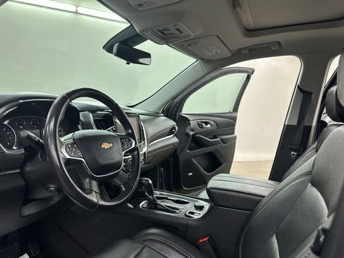 Used 2019 Chevrolet Traverse Premier AWD/4WD image 37