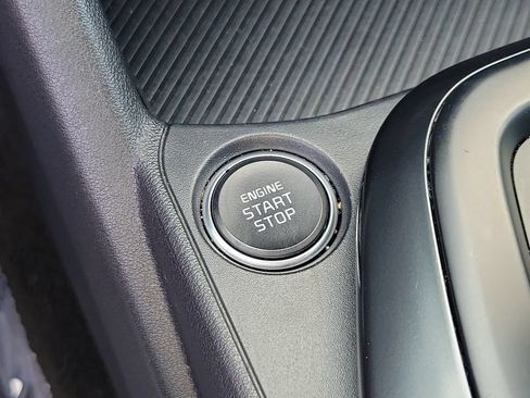 Used 2025 Kia K4 FWD image 28