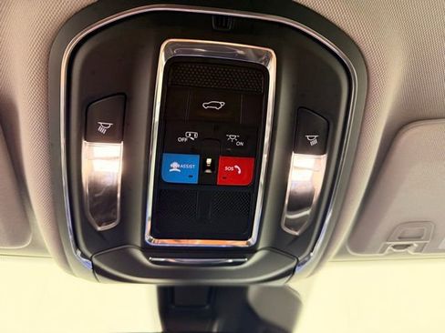 Certified 2023 Jeep Grand Cherokee L Limited w/ Black Appearance Package image 32