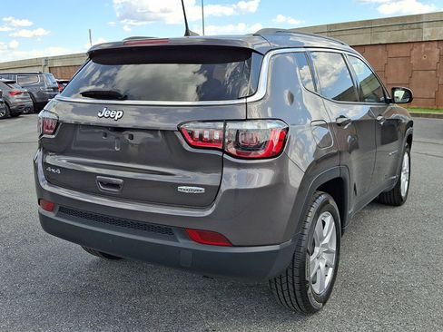 Used 2022 Jeep Compass Latitude w/ Convenience Group AWD/4WD image 6