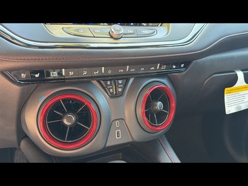 Used 2020 Chevrolet Blazer RS AWD/4WD image 19