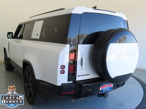 Used 2024 Land Rover Defender 130 X-Dynamic SE image 7