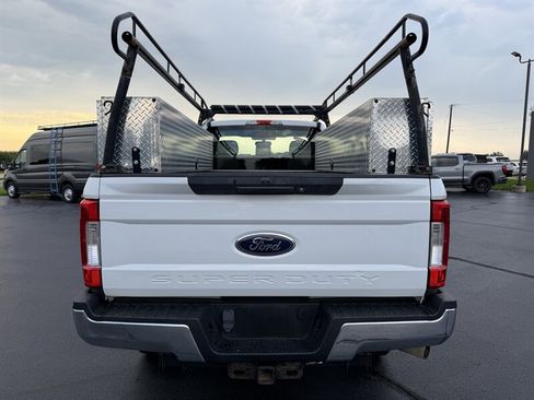 Used 2018 Ford F250 XL w/ XL Value Package AWD/4WD image 8