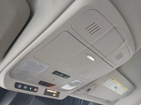 Used 2019 Buick Envision Preferred FWD image 38