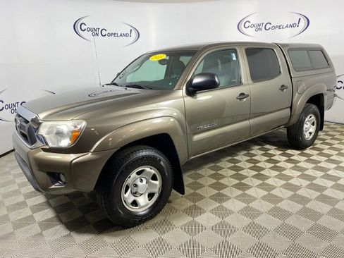 Used 2013 Toyota Tacoma 4x4 Double Cab w/ SR5 Pkg image 3