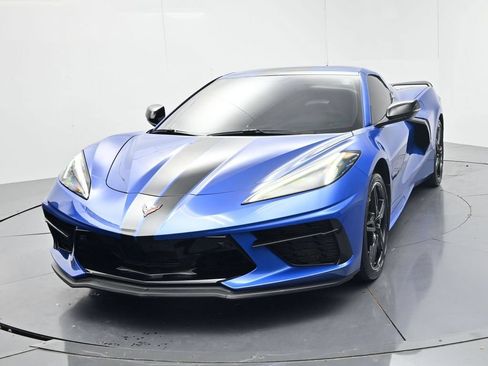 Used 2022 Chevrolet Corvette Stingray Premium Conv w/ Z51 Performance Package RWD image 3