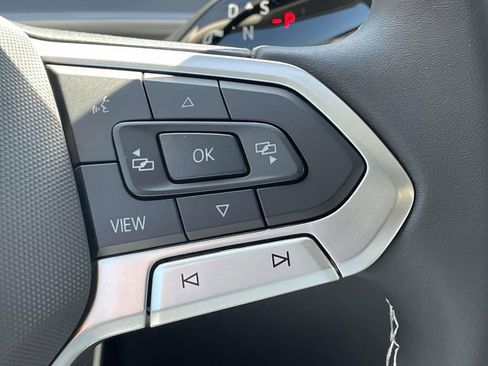New 2026 Volkswagen Tiguan SE FWD image 24