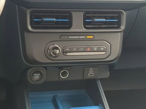 New 2025 Ford Maverick XLT w/ XLT Luxury Package image 8