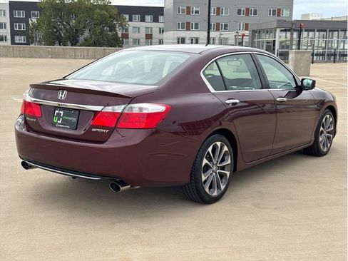 Used 2015 Honda Accord Sport image 8