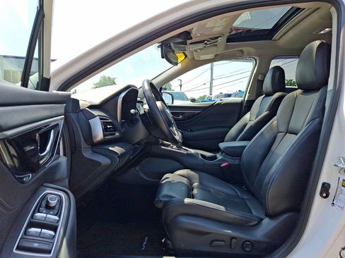 Used 2024 Subaru Outback Limited AWD/4WD image 14