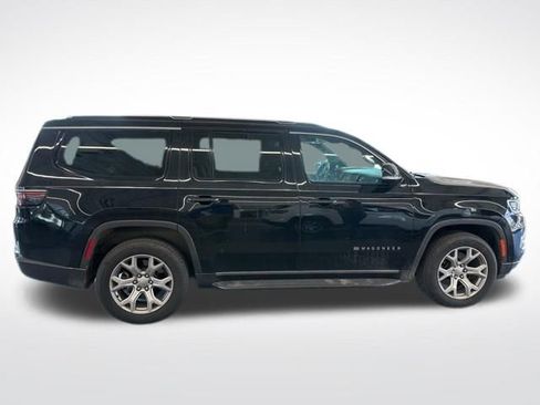 Used 2022 Jeep Wagoneer Series II AWD/4WD image 10