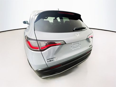 Used 2023 Honda HR-V Sport image 6