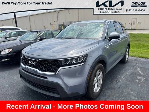 Used 2023 Kia Sorento LX FWD image 1