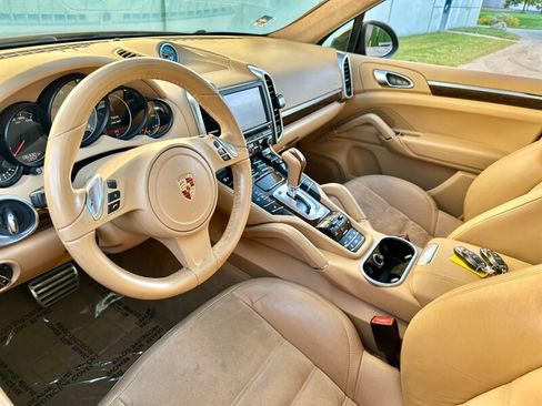Used 2014 Porsche Cayenne GTS AWD/4WD image 14