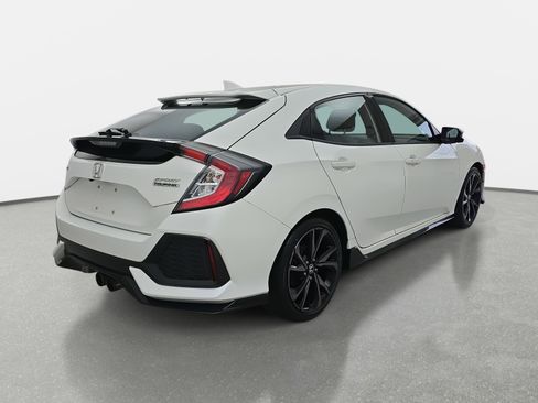 Used 2018 Honda Civic Sport Touring image 5