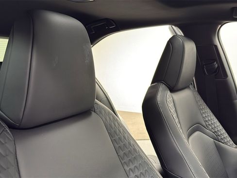 Used 2020 Lexus UX 250h image 19