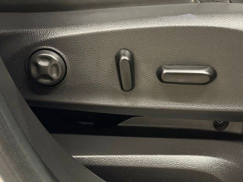 Certified 2017 Buick Envision Essence image 26