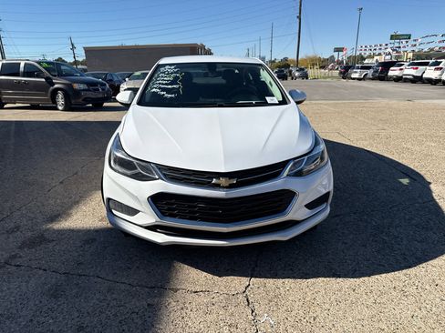 Used 2016 Chevrolet Cruze LT w/ Convenience Package image 7