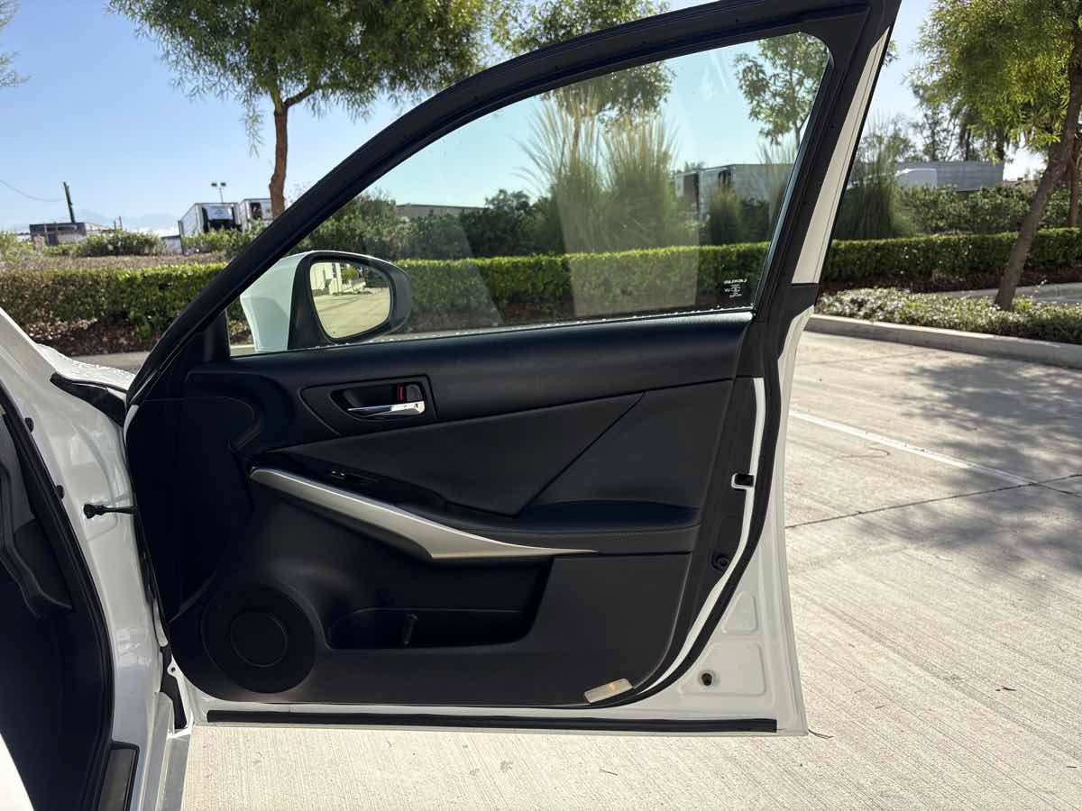Used 2015 Lexus IS 250 w/ Navigation System Package RWD image 15