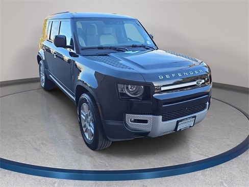 Used 2025 Land Rover Defender 110 S image 3