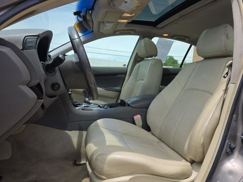 Used 2013 INFINITI G37 x Sedan w/ Premium Pkg AWD/4WD image 11