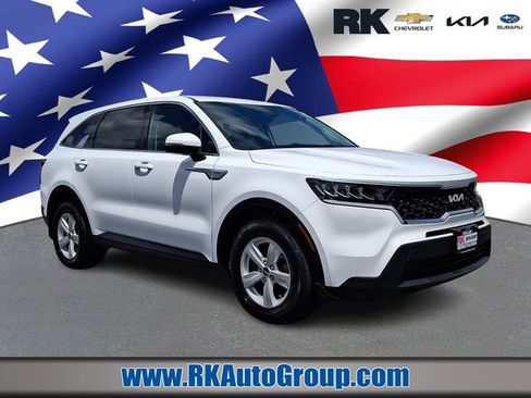 Certified 2023 Kia Sorento LX FWD image 1