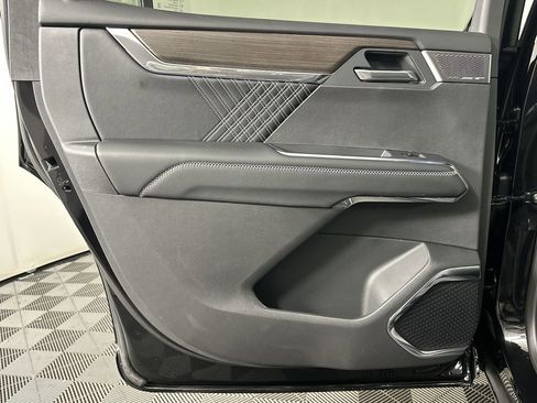 New 2025 GMC Acadia Denali w/ Super Cruise Package image 20