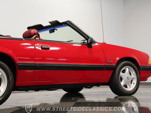 Used 1991 Ford Mustang LX image 28