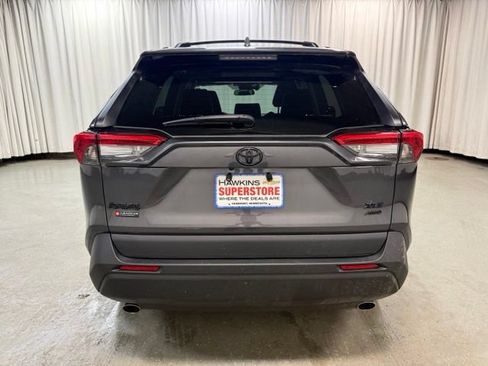 Used 2022 Toyota RAV4 XLE Premium AWD/4WD image 6