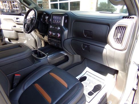 Used 2021 GMC Sierra 1500 AT4 w/ AT4 Premium Package AWD/4WD image 28