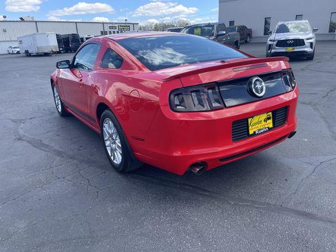 Used 2013 Ford Mustang Premium RWD image 6