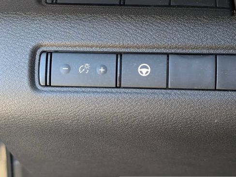 Certified 2024 Nissan Pathfinder SV AWD/4WD image 21