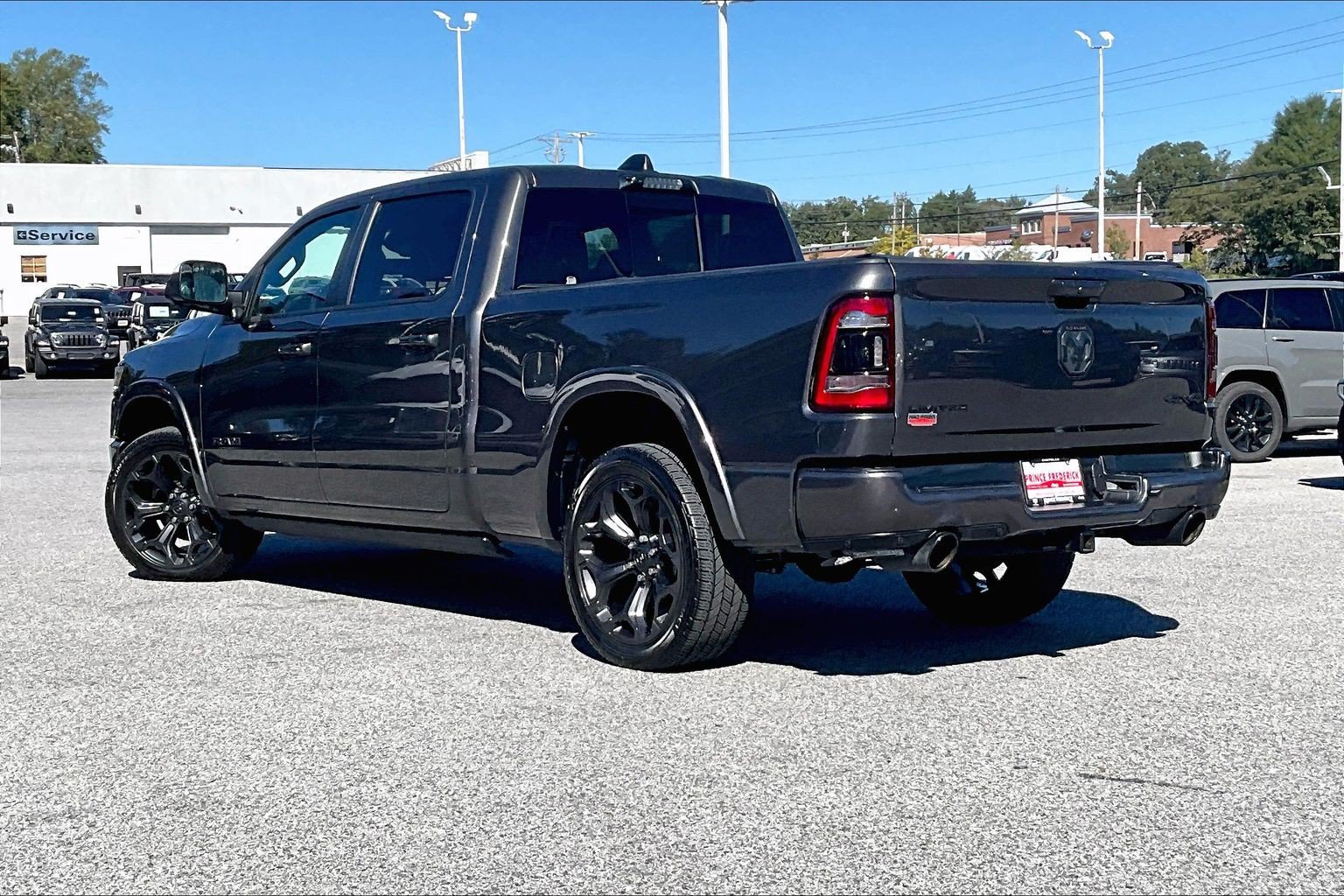 Used 2022 RAM 1500 Limited AWD/4WD image 10