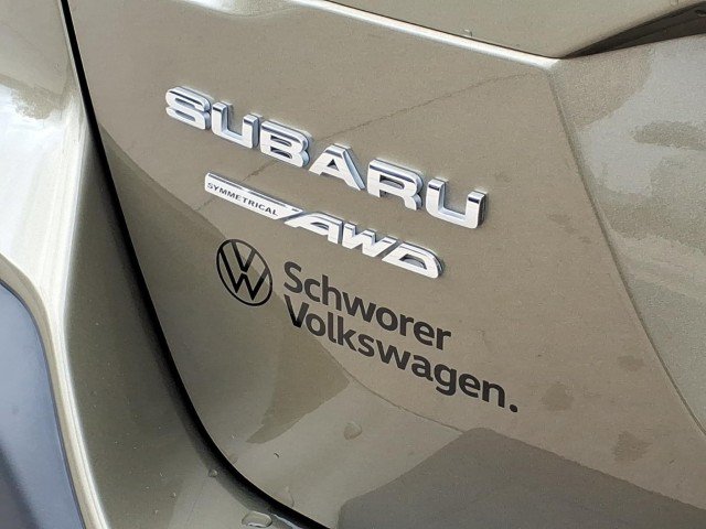 Used 2023 Subaru Outback Limited AWD/4WD image 9