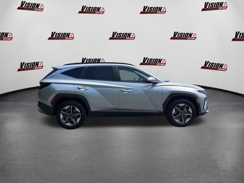 Certified 2025 Hyundai Tucson SEL AWD/4WD image 4