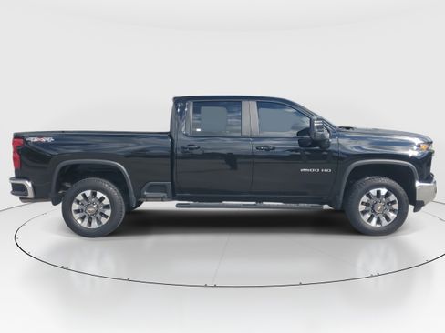 Used 2024 Chevrolet Silverado 2500 LT w/ All Star Edition image 2