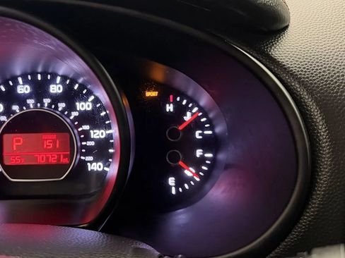 Used 2019 Kia Soul + FWD image 9