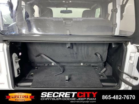 Used 2021 Jeep Wrangler Sport AWD/4WD image 26
