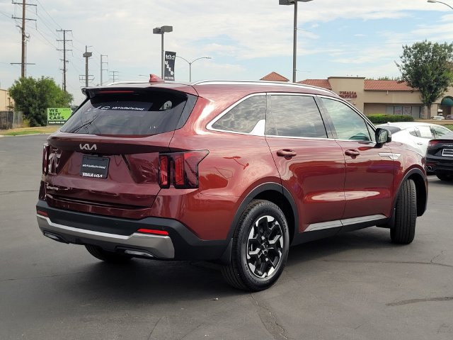 Certified 2025 Kia Sorento S w/ Panoramic Sunroof Package FWD image 6