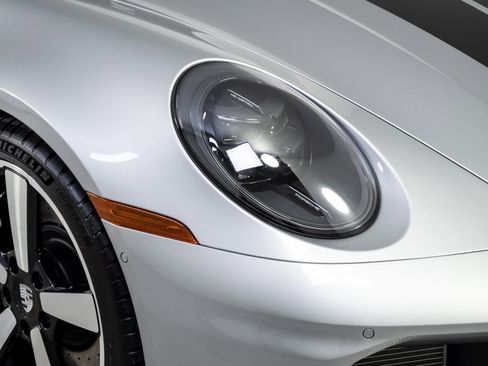 New 2026 Porsche 911 Carrera 4S image 32