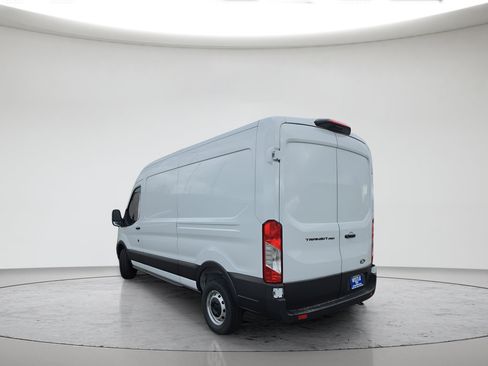 New 2026 Ford Transit 250 148 Medium Roof w/ Load Area Protection Package RWD image 6