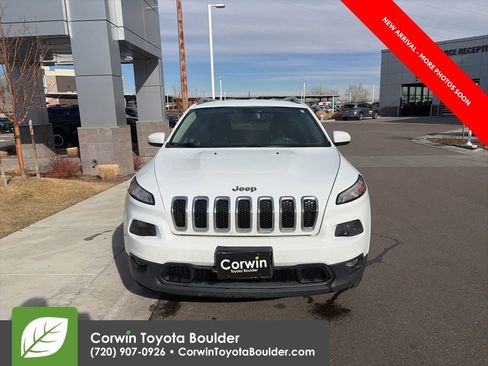 Used 2015 Jeep Cherokee Latitude w/ Cold Weather Group image 2